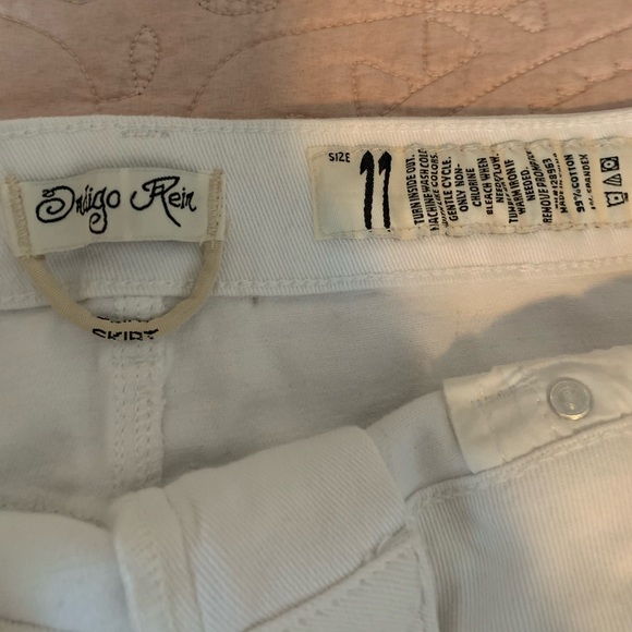 Jean Skirt - Picture 3 of 3